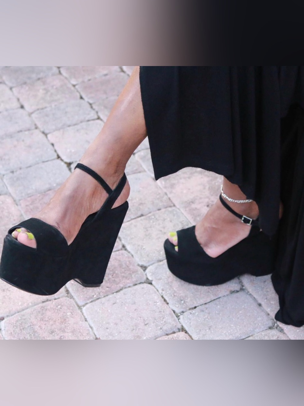Steve Madden Black Suede Strappy Block Heel Sandals